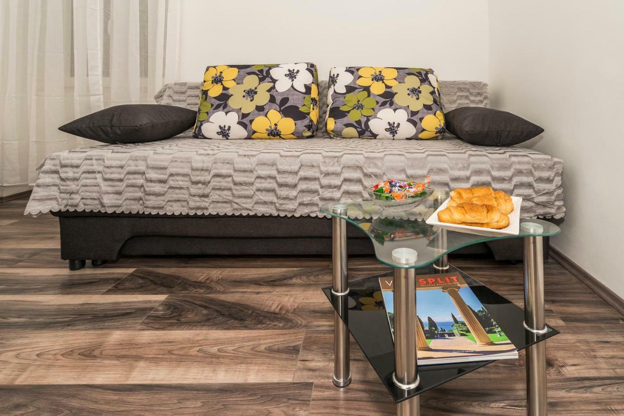 Rooftop City View Apartment In The Palace Walls Spalato Esterno foto