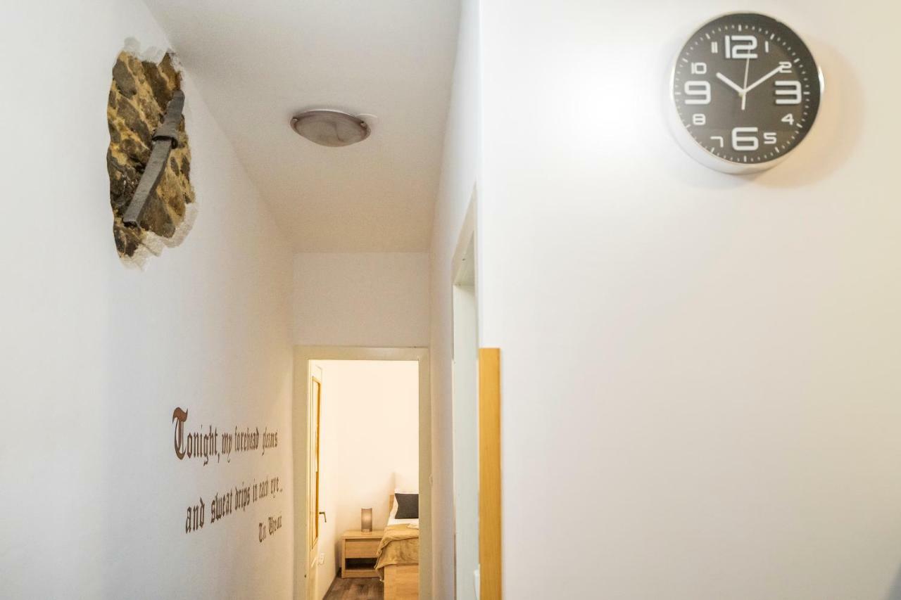 Rooftop City View Apartment In The Palace Walls Spalato Esterno foto