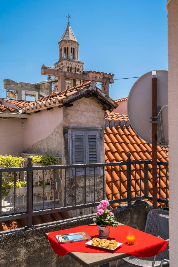 Rooftop City View Apartment In The Palace Walls Spalato Esterno foto